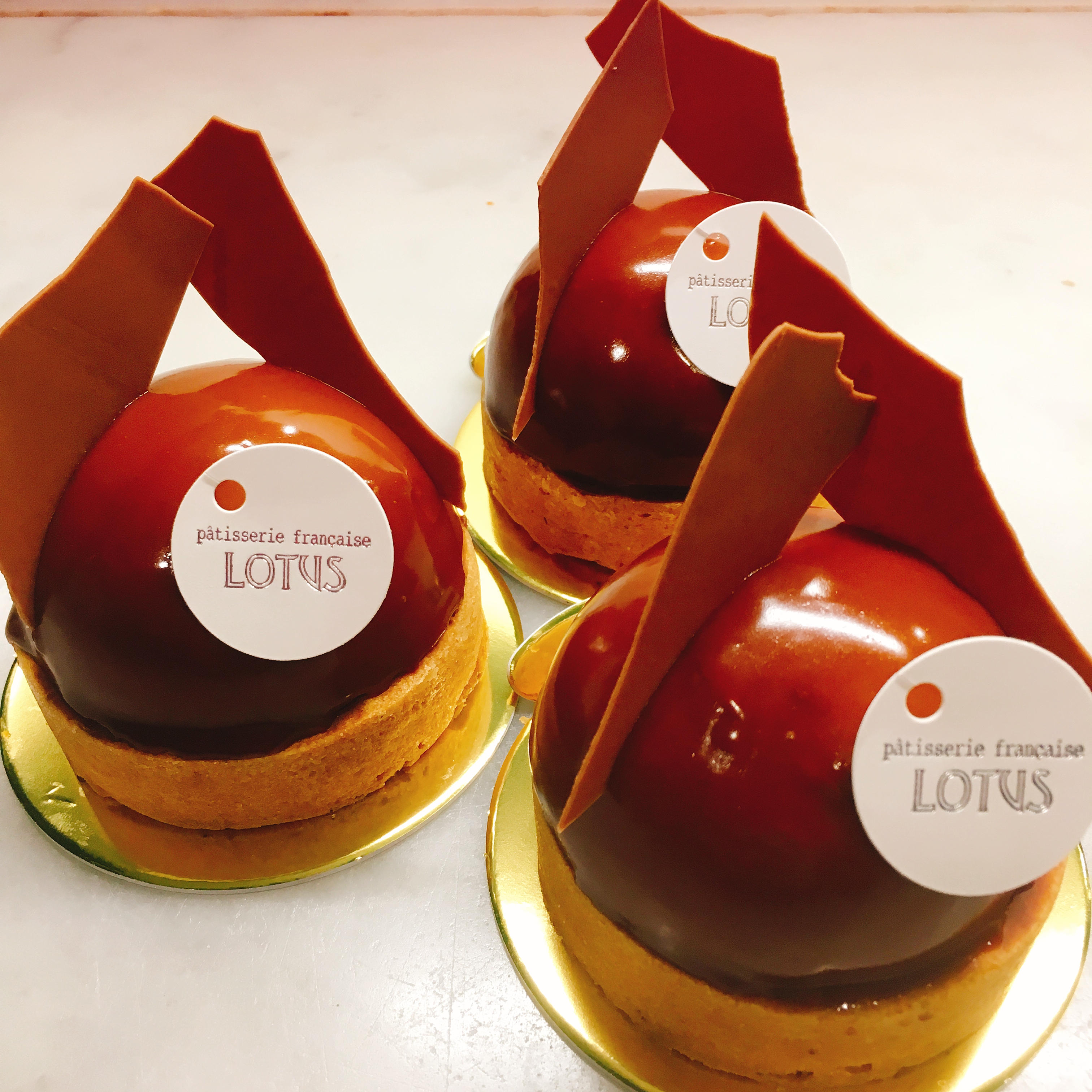 タルト キャラメル ショコラ バナーヌ 博多にあるケーキ屋や洋菓子はpatisserie Lotus